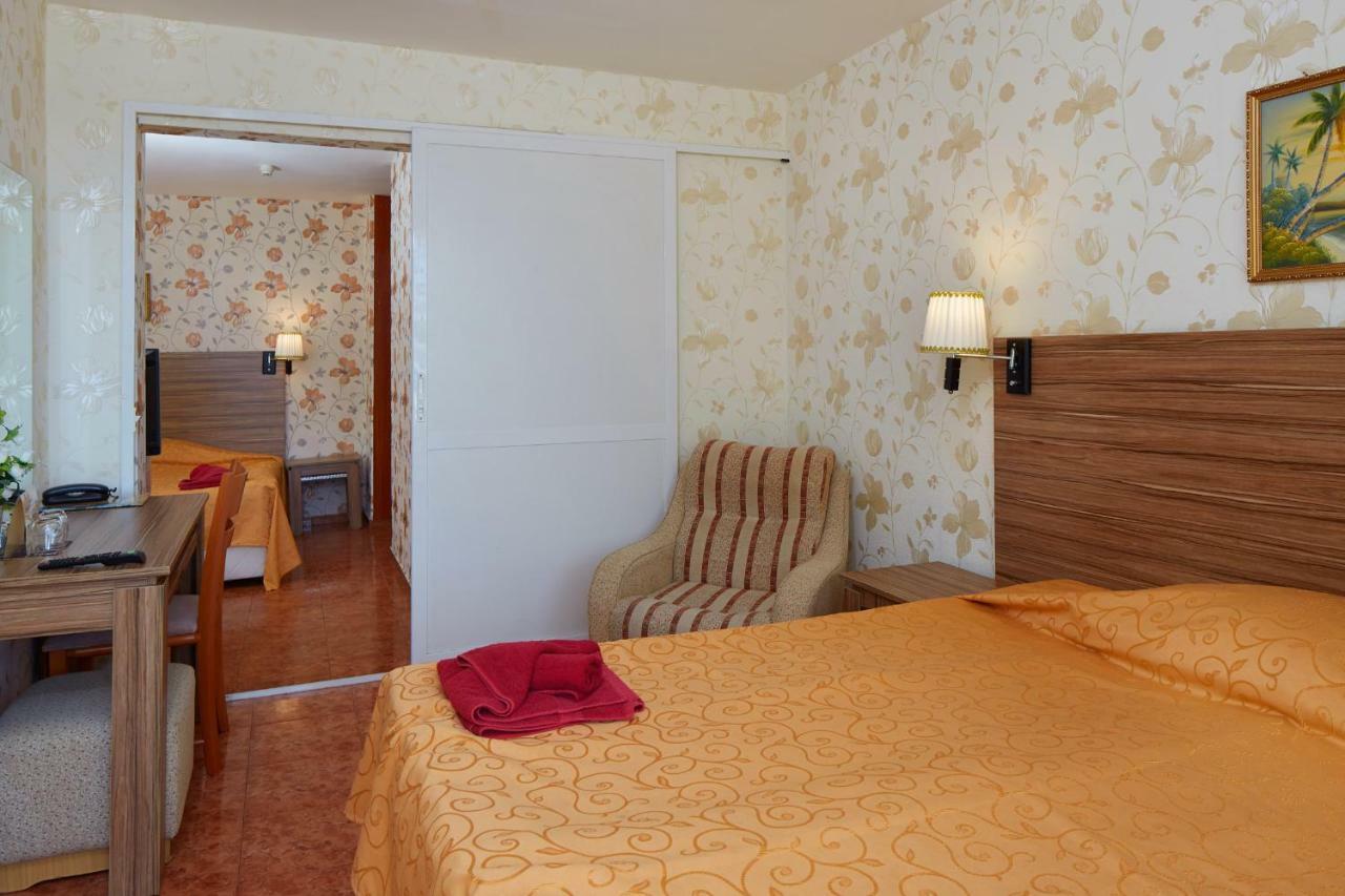 Hotel Yantra Slântsjev Brjag Eksteriør bilde