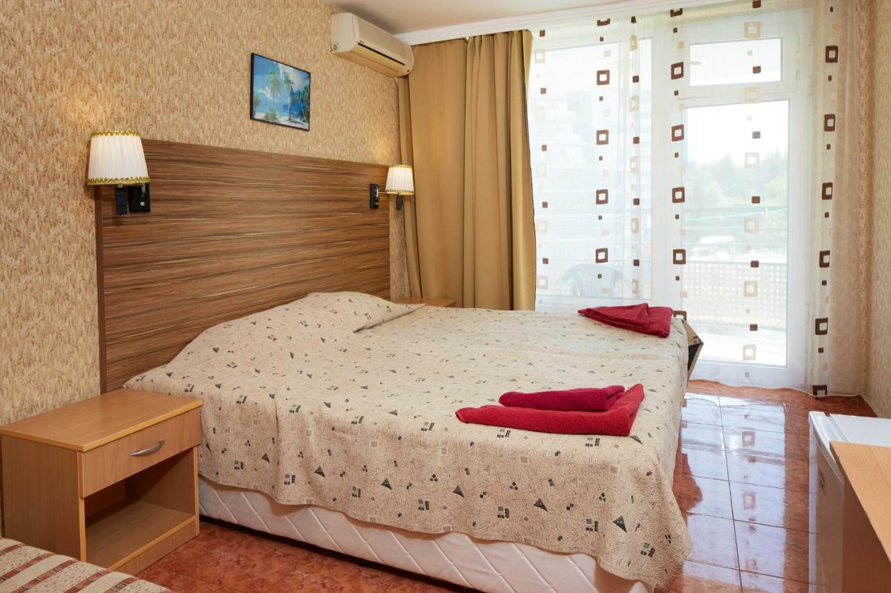 Hotel Yantra Slântsjev Brjag Eksteriør bilde