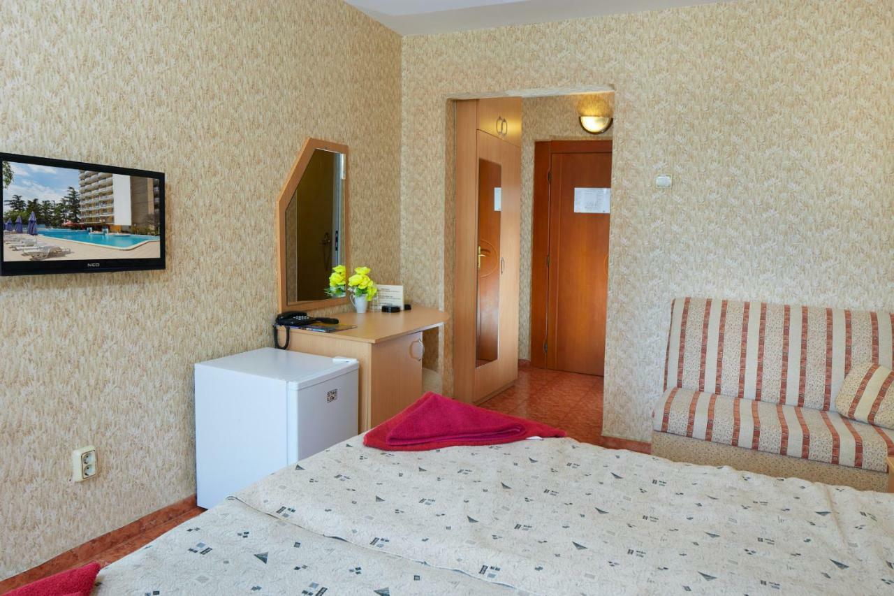 Hotel Yantra Slântsjev Brjag Eksteriør bilde